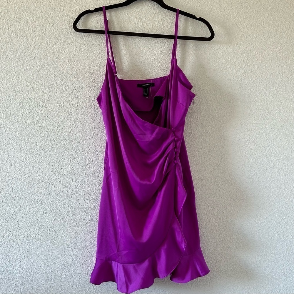 Forever 21 Wrap Front Tulip Party Date Dress Fuchsia Purple Women Sz Medium NWT